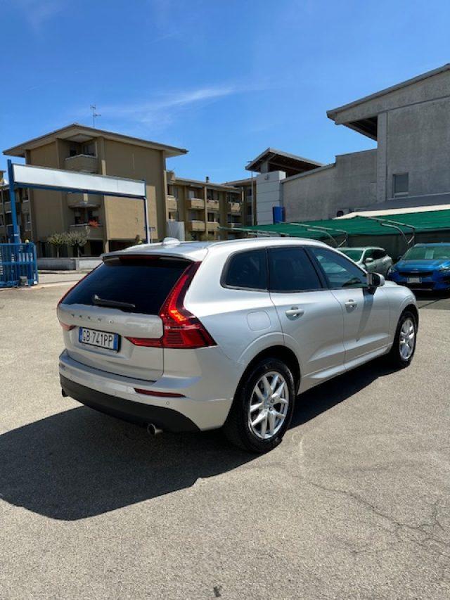 VOLVO XC60 B4 (d) AWD Geartronic Business Plus