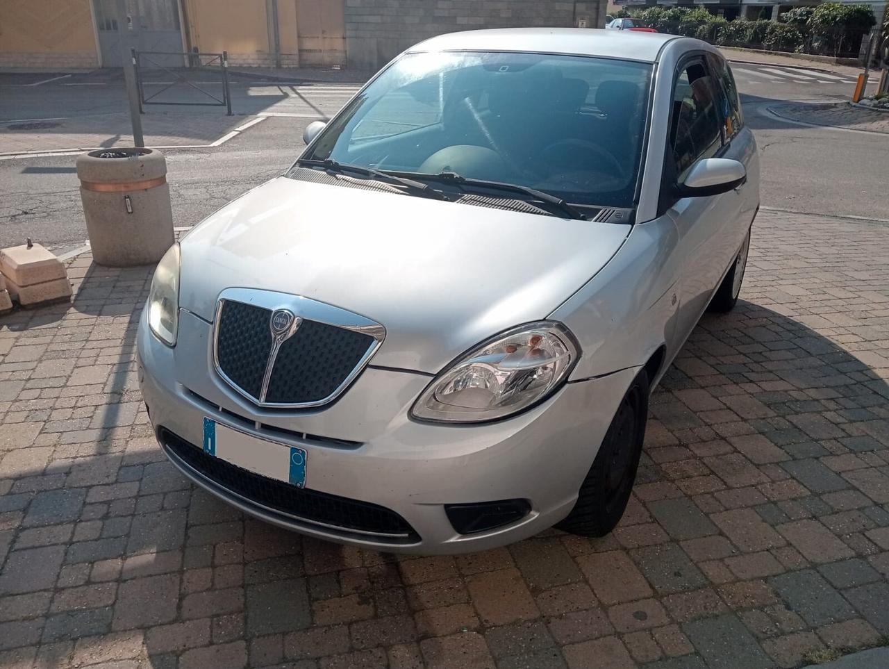 Lancia Ypsilon 1.2 60 CV