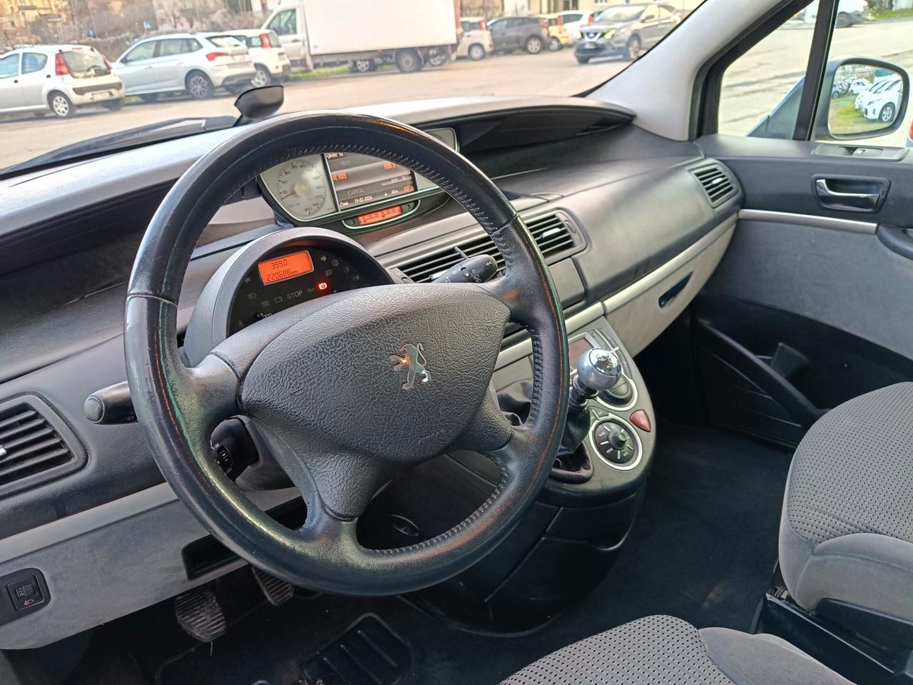 Peugeot 807 2.0 HDi - 7 posti