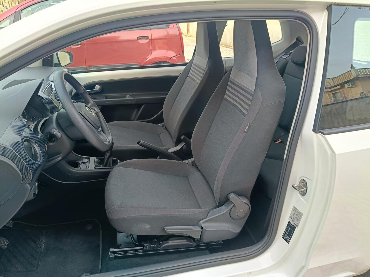 Volkswagen up! 1.0 3p. take