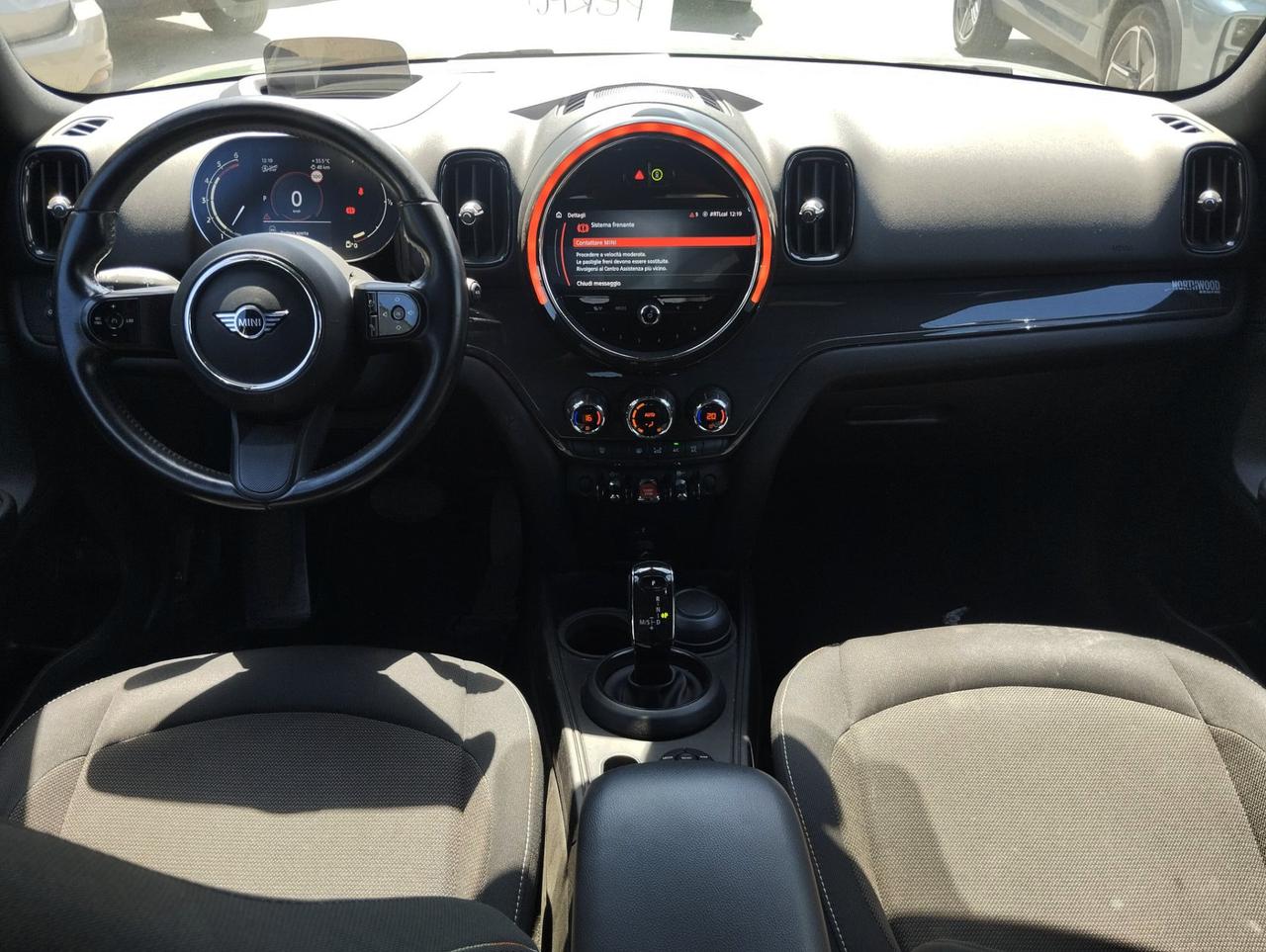 MINI Mini Countryman F60 - Mini Countryman 2.0 Cooper D Essential all4 auto