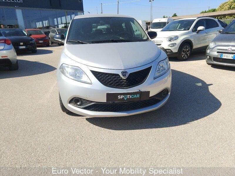 Lancia Ypsilon 1.2 69 CV 5 porte GPL Ecochic Gold