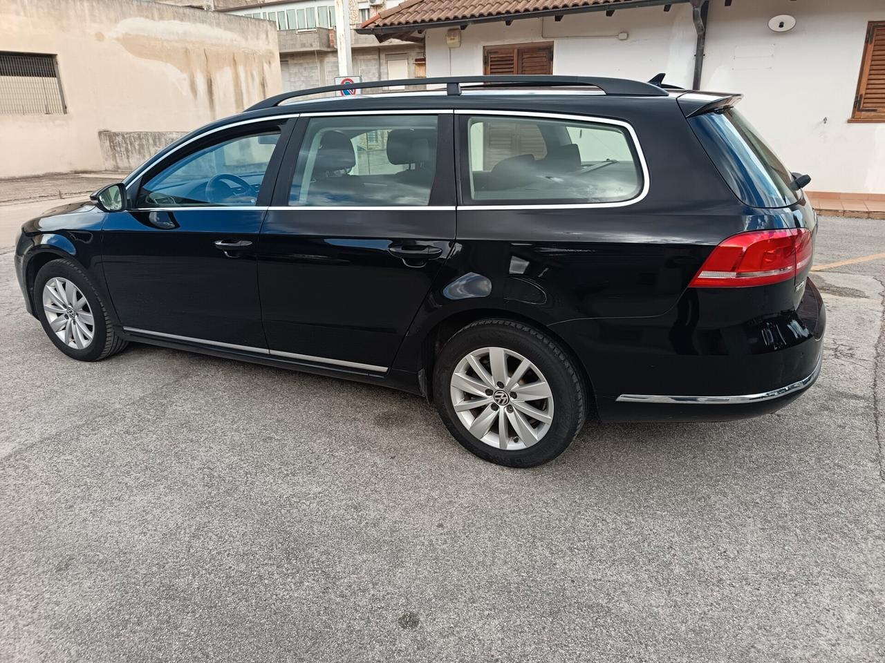 Volkswagen Passat Var. 2.0 TDI Comfortline Full Optional