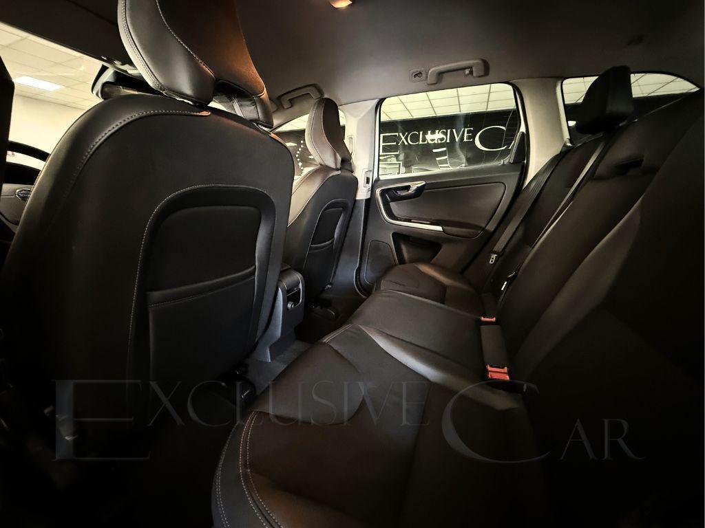 Volvo XC60 2.4 D4 181 CV AWD Momentum