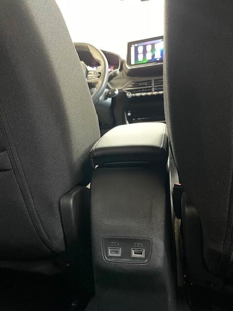 Peugeot 2008 PureTech 130CV S&S EAT8 Allure