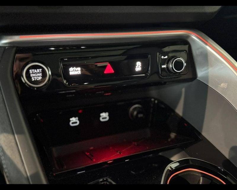 Audi Q5 3ª serie TDI 150 kW mHEV+ S tronic quattro S line edition