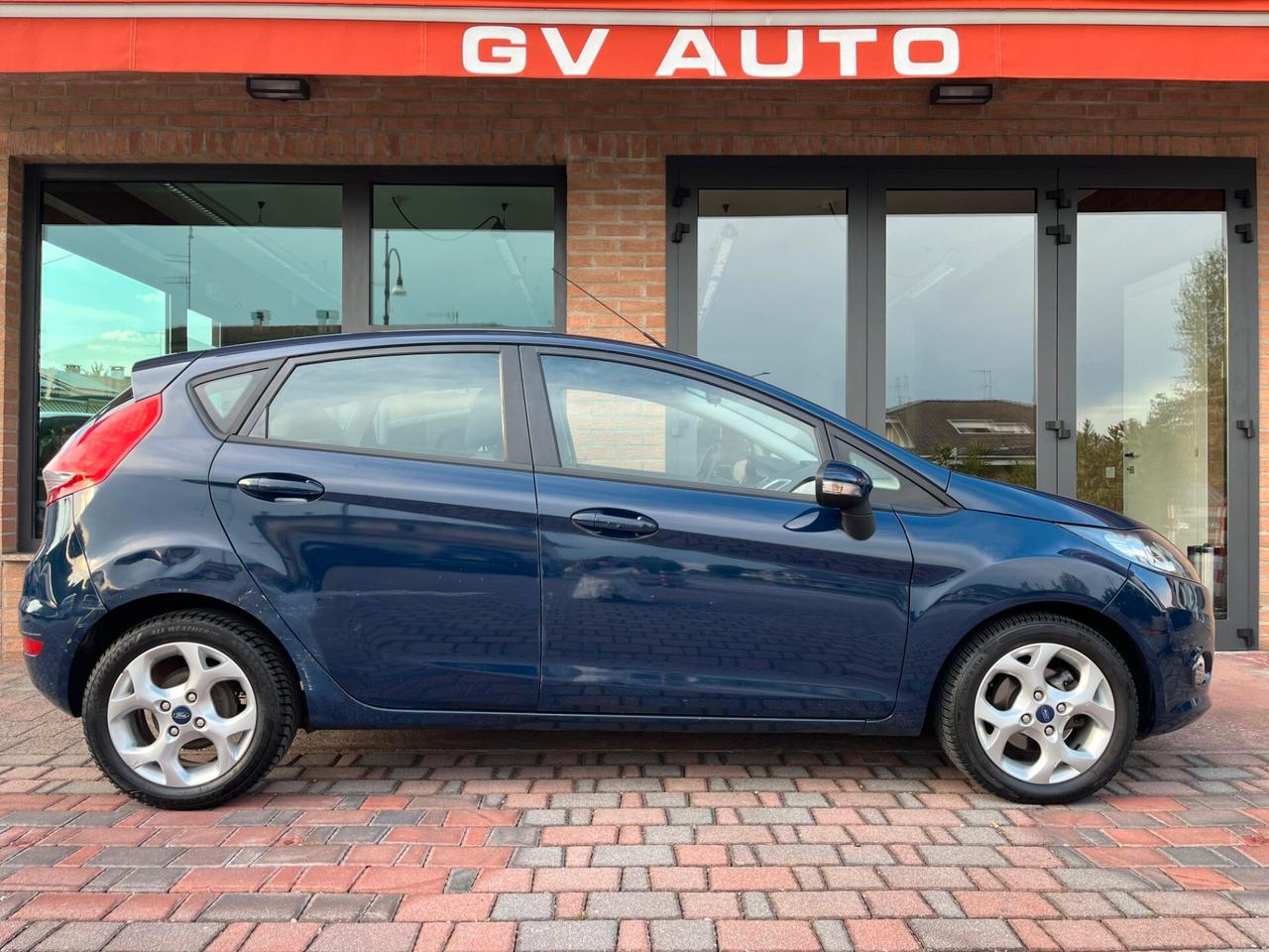 Ford Fiesta 1.4 5 porte GPL Titanium