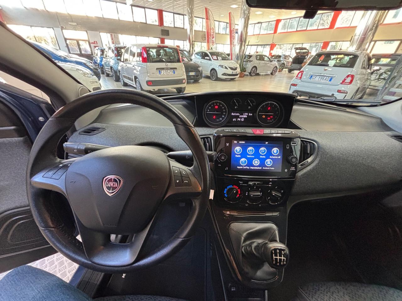 Lancia Ypsilon 1.0 FireFly 5 porte S&S Hybrid Ecochic Silver