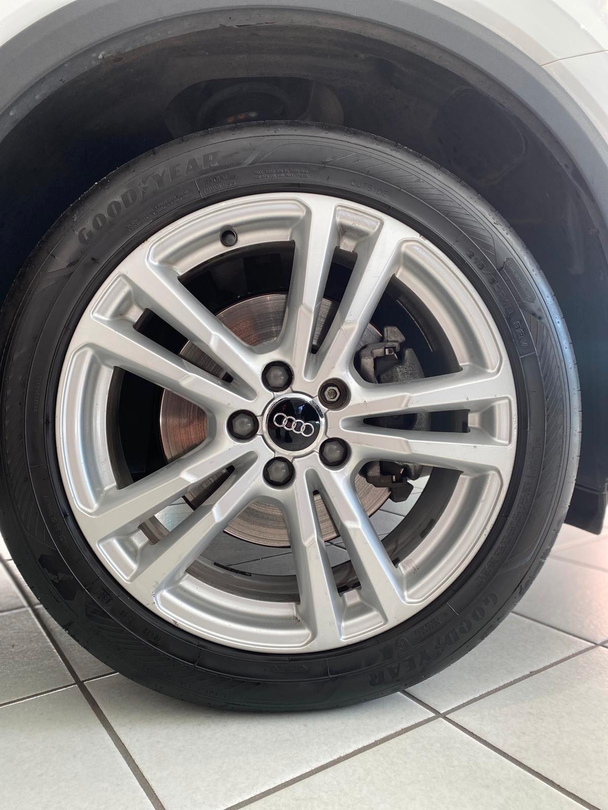 Audi Q2 30 TDI S tronic Admired