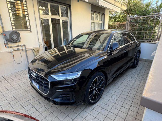 AUDI Q8 50 3.0 tdi S-line Tetto cerchi 22 quattro