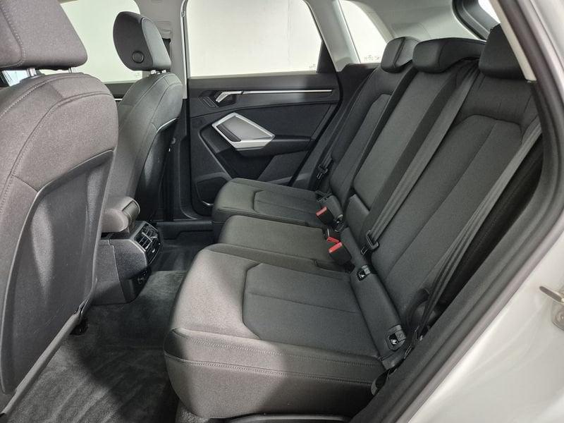 Audi Q3 II 2018 Diesel 35 2.0 tdi Business quattro s-tronic