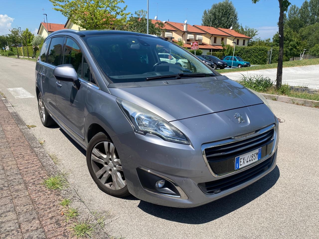 Peugeot 5008 2.0 HDi 150CV Business