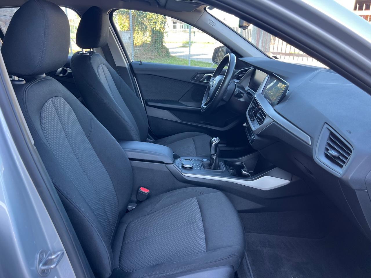 BMW 118i Business Advantage 140cv FINANZIABILE