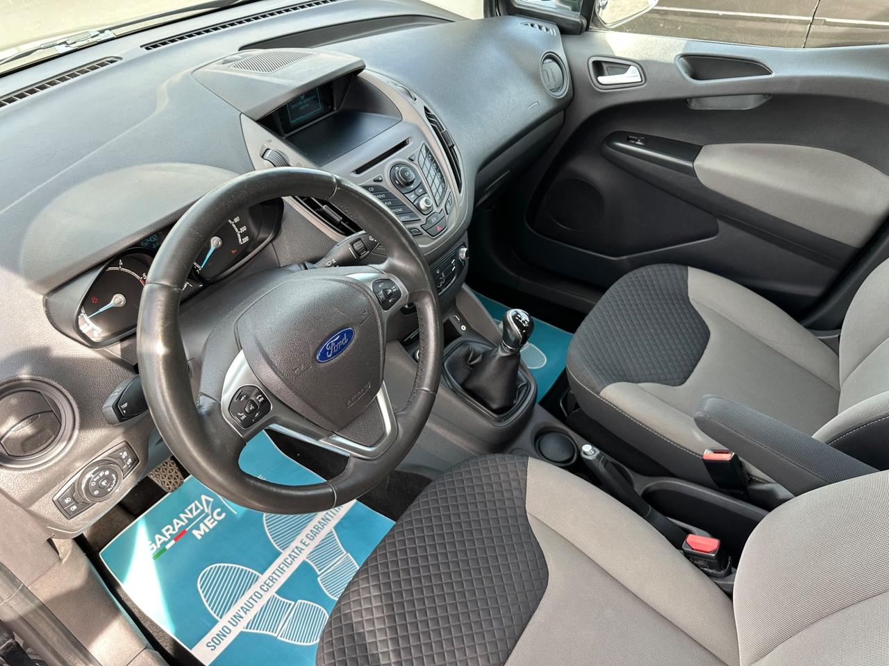 Ford Tourneo Courier 1.5 TDCI 75 CV Titanium