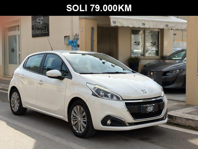 PEUGEOT 208 1.2 82 Business