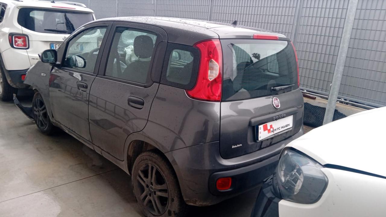 Fiat Panda 1.2 Lounge SINISTRATA