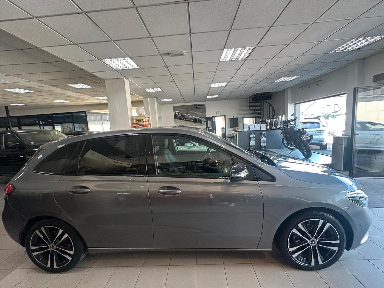 Mercedes-benz B 180 d Automatic Sport TENUTA IN MODO IMPECCABILE FULL OPT.