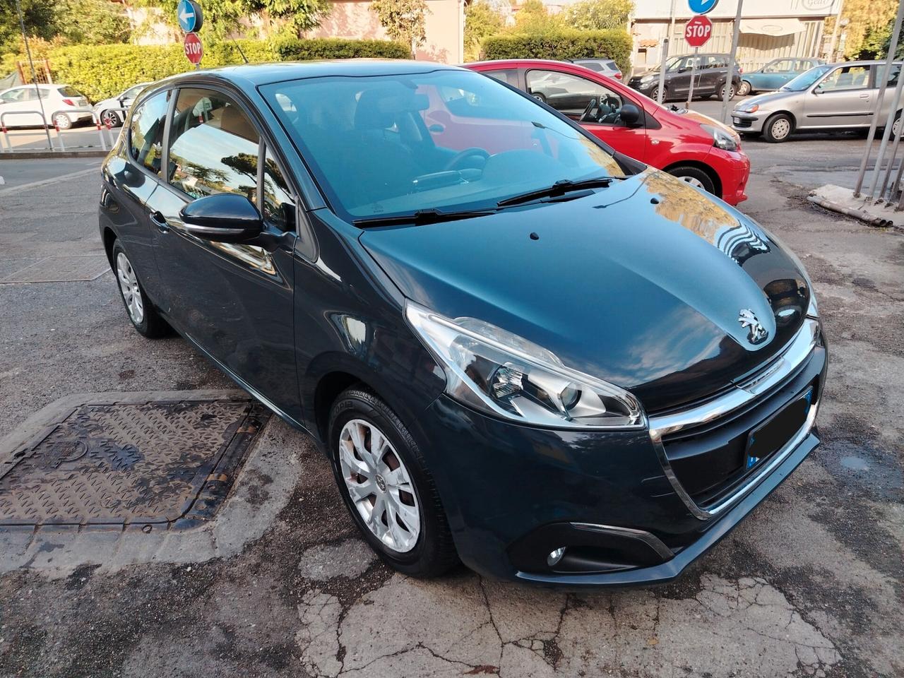 Peugeot 208 PureTech 82 3 porte Access