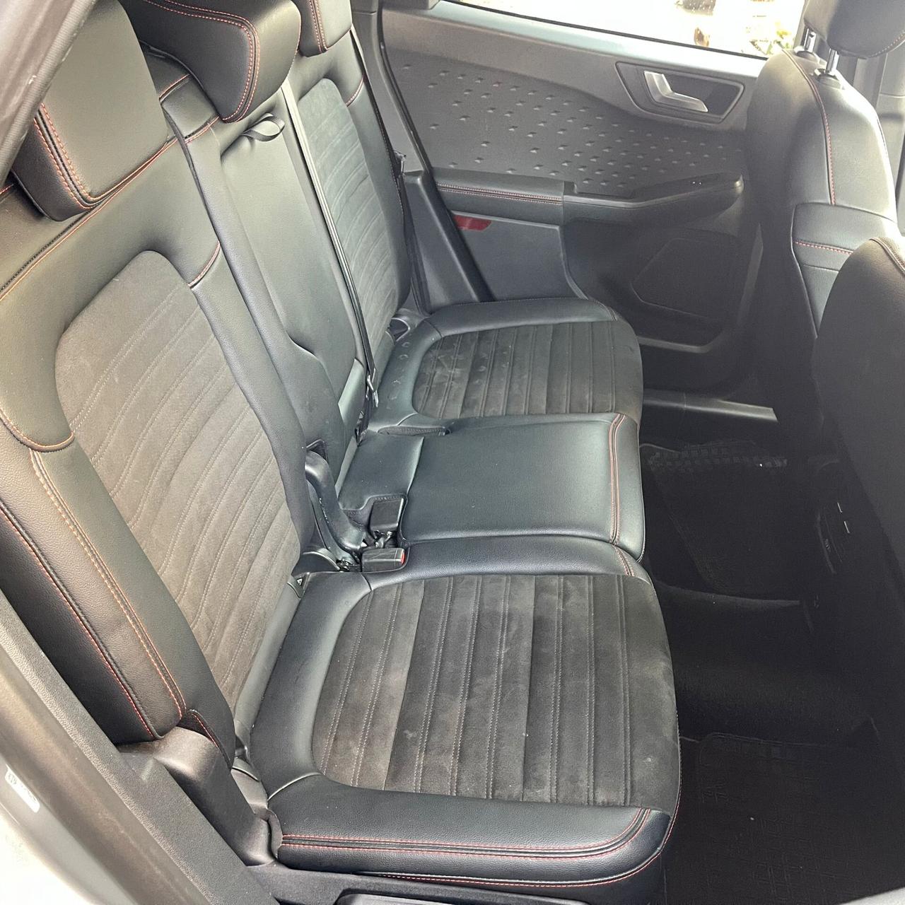 Ford Kuga 1.5 EcoBlue 120 CV aut. 2WD ST-Line