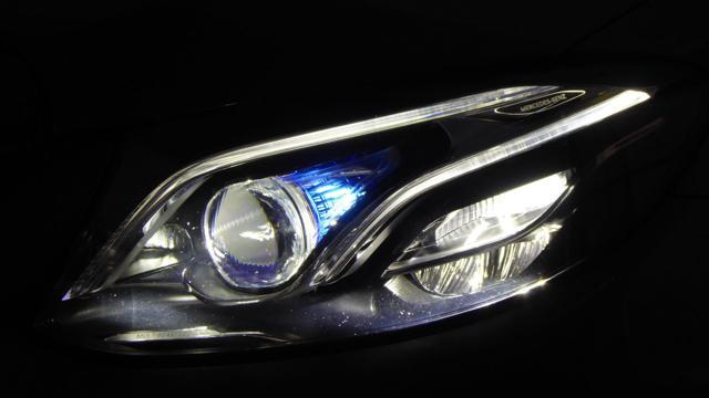 MERCEDES-BENZ E 220 d S.W. 4Matic Auto Premium AMG