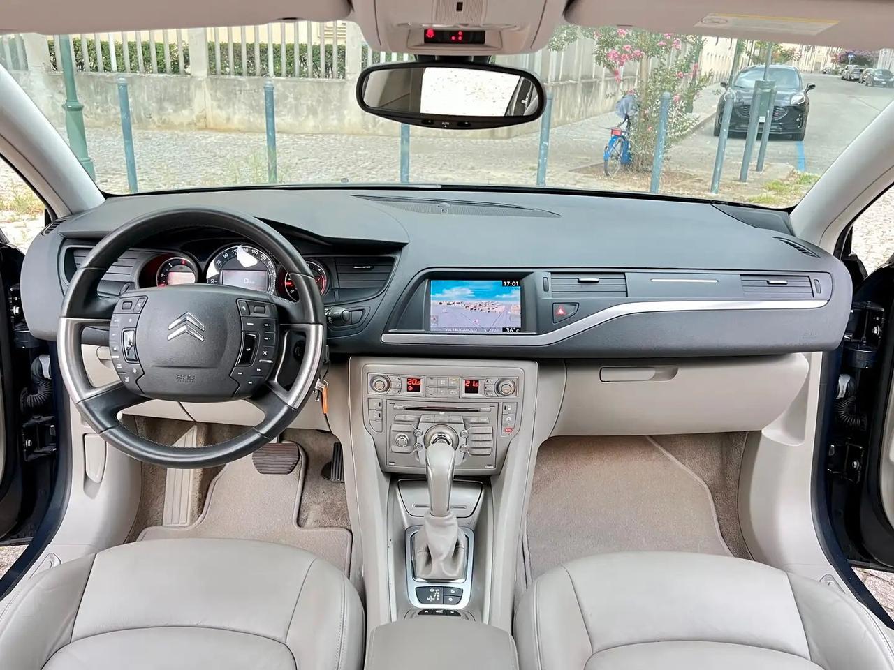 Citroen C5 3.0 HDi V6 24V Bi-Turbo aut. Hydractive Executive Tourer