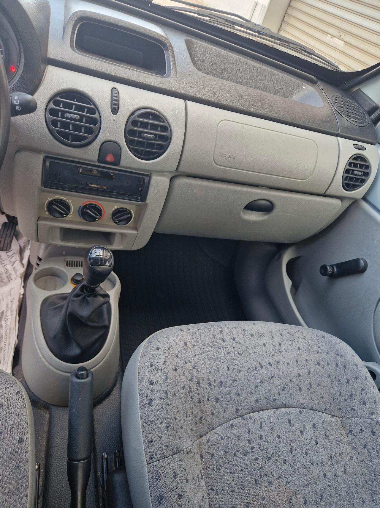 Renault Kangoo 1.2 4p. Km 131000