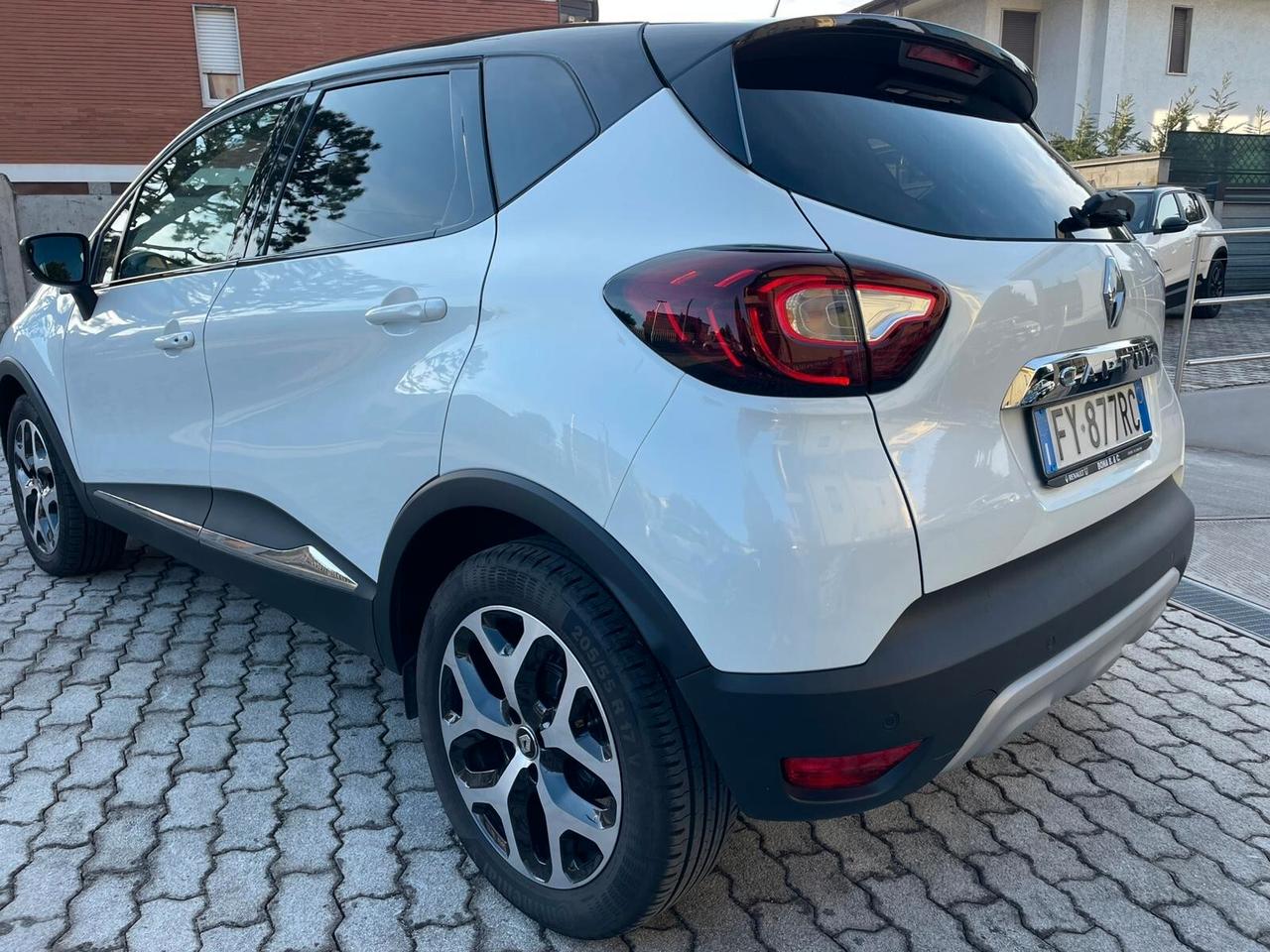 Renault Captur TCe 12V 90 CV Sport Edition2 NAVI LED RETROCAMERA