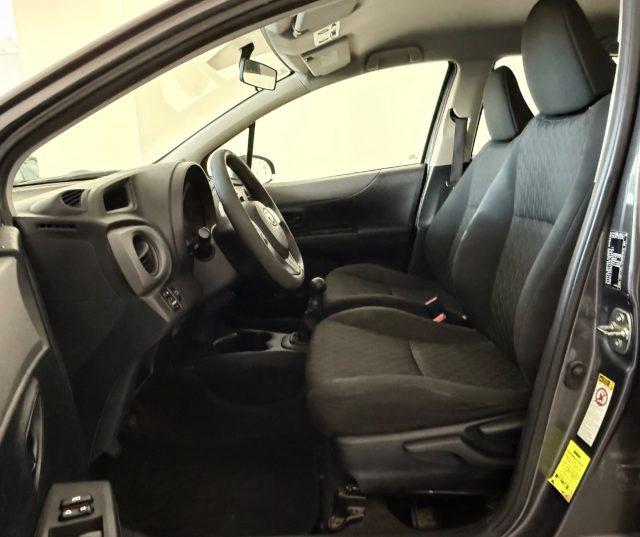 TOYOTA Yaris 1.0 5P Lounge