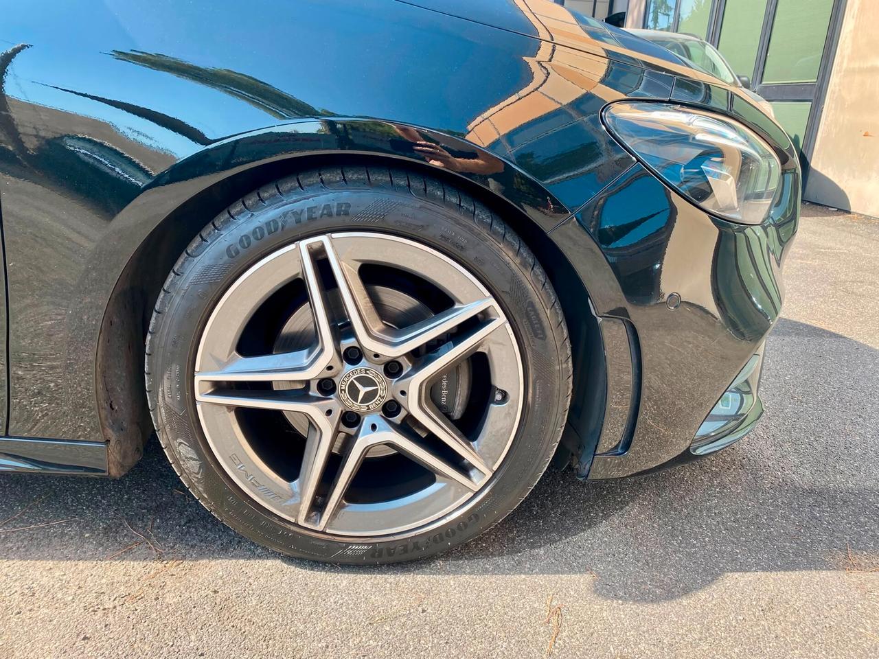 Mercedes-benz B 180 d AMG Premium TAGL. UFFICIALI