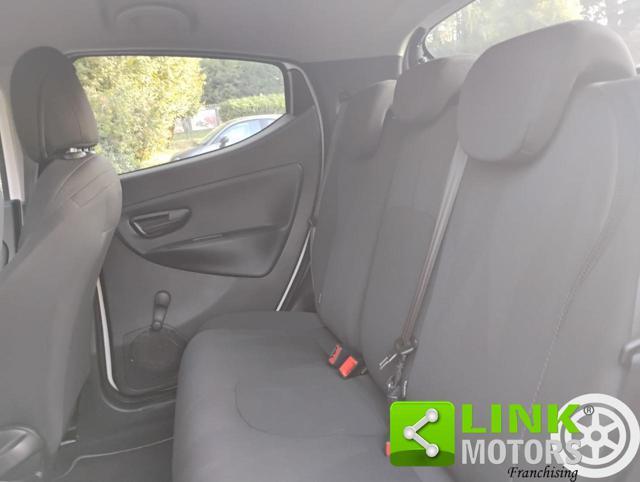 LANCIA Ypsilon 1.2 69 CV 5 porte Gold