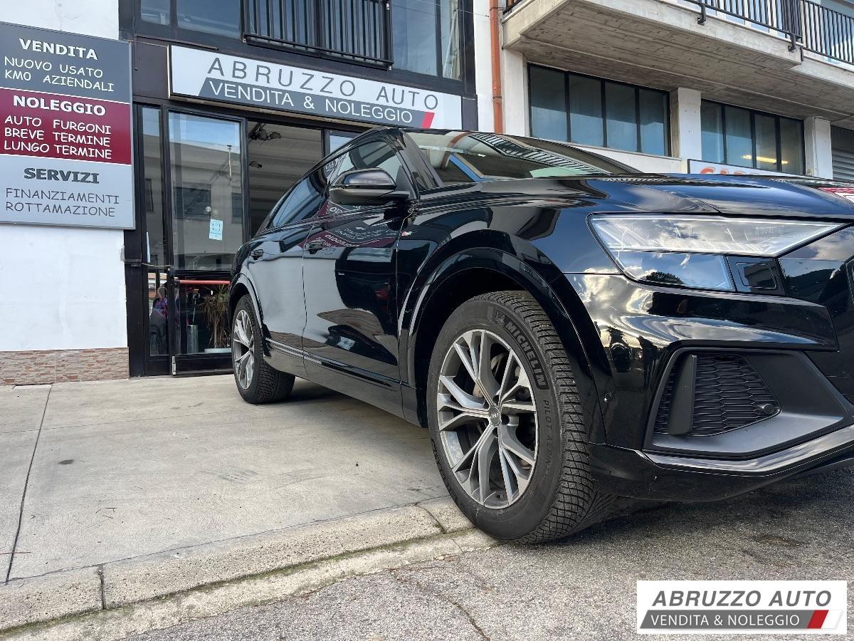 AUDI Q8 50 TDI 286 CV quattro tiptronic Sport Tetto+Gancio