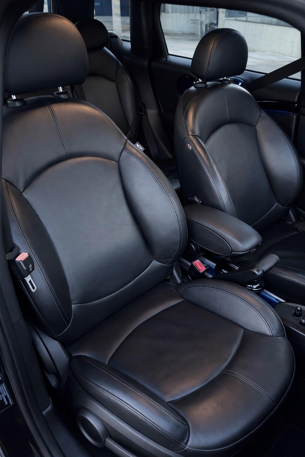 MINI COUNTRYMAN 2.0 SD 143CV FULL DA VETRINA