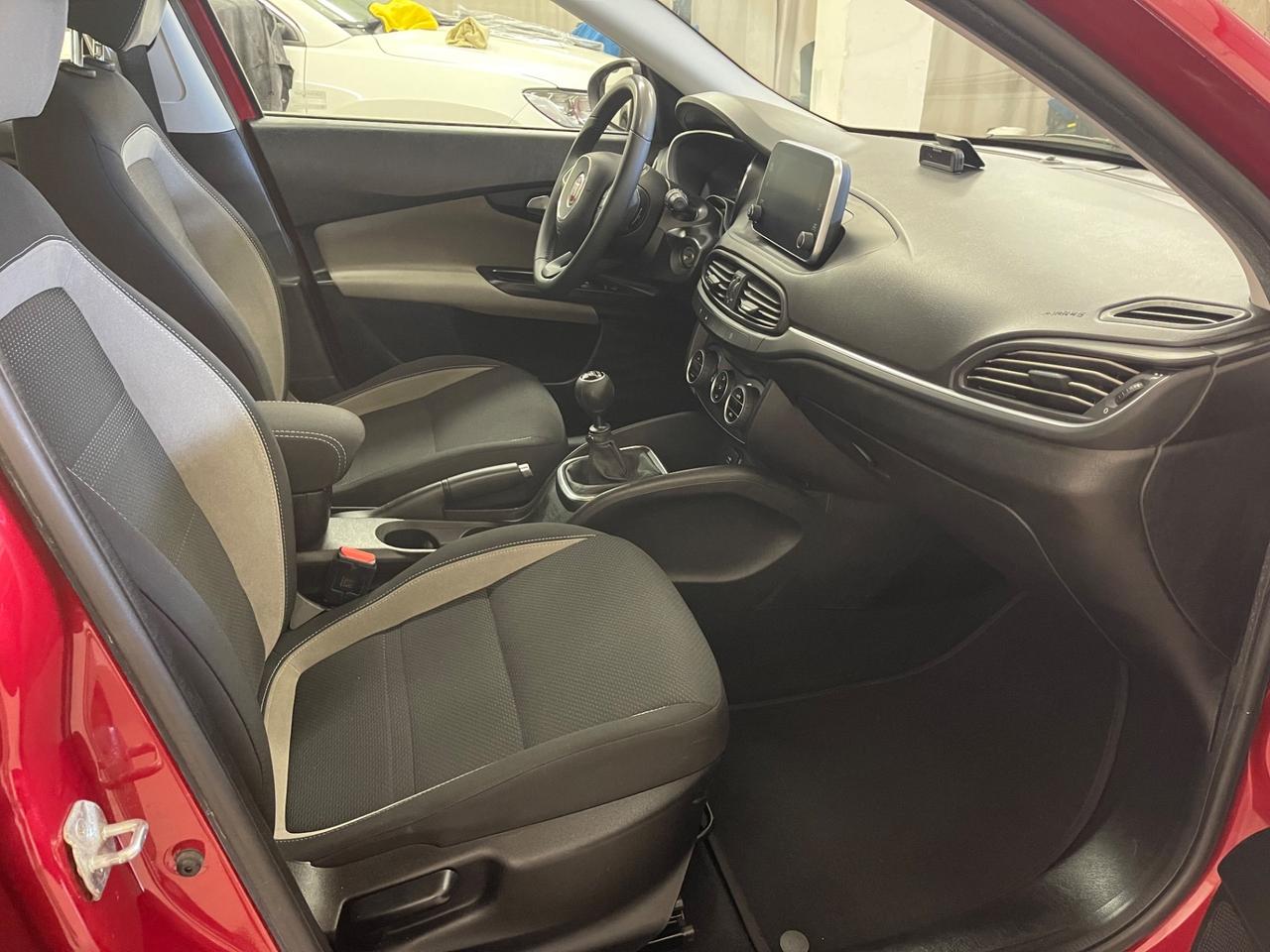 Fiat Tipo 1.6 Mjt S&S SW Lounge