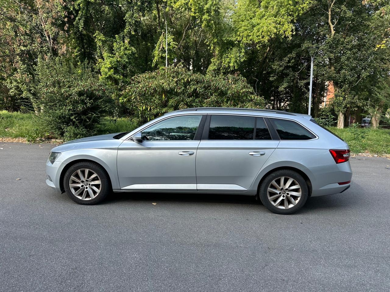 Skoda Superb 2.0 TDI DSG