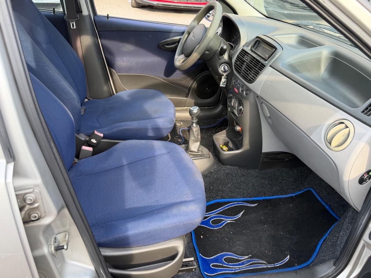 Fiat Punto 1.2i cat 5 porte ELX