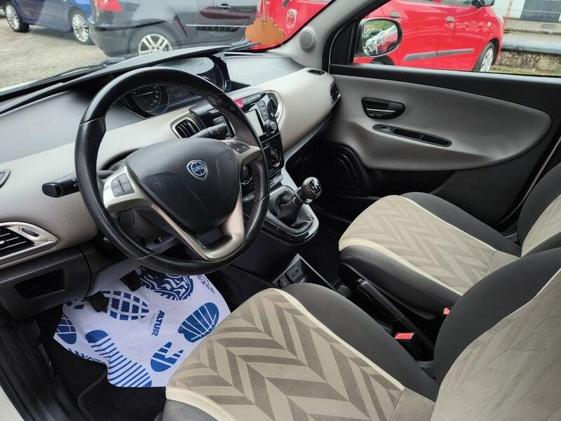 Lancia Ypsilon 1.2 Gold