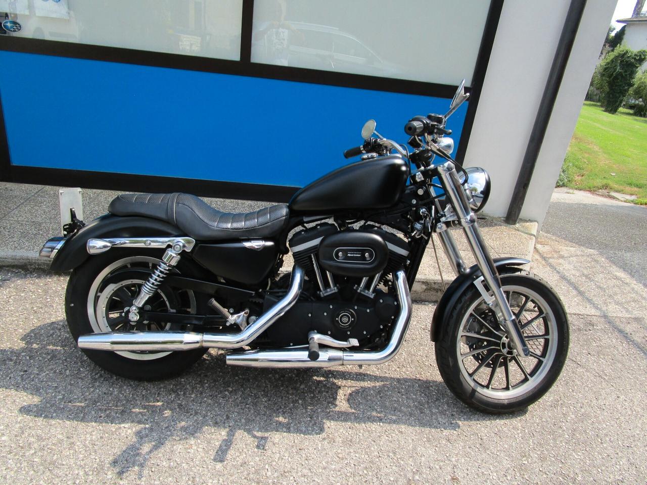 Harley-davidson 883 Sportster Custom