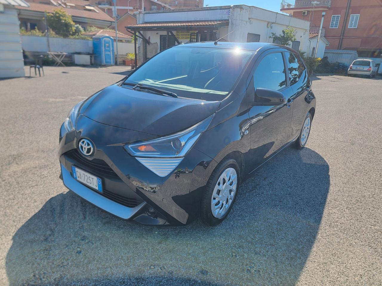 Toyota Aygo Connect 1.0 VVT-i 72 CV x-play MMT