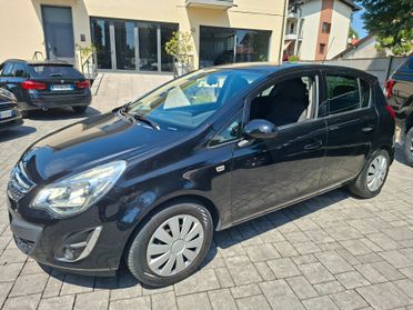 Opel Corsa 1.2 5 porte Club NEOPATENTATI