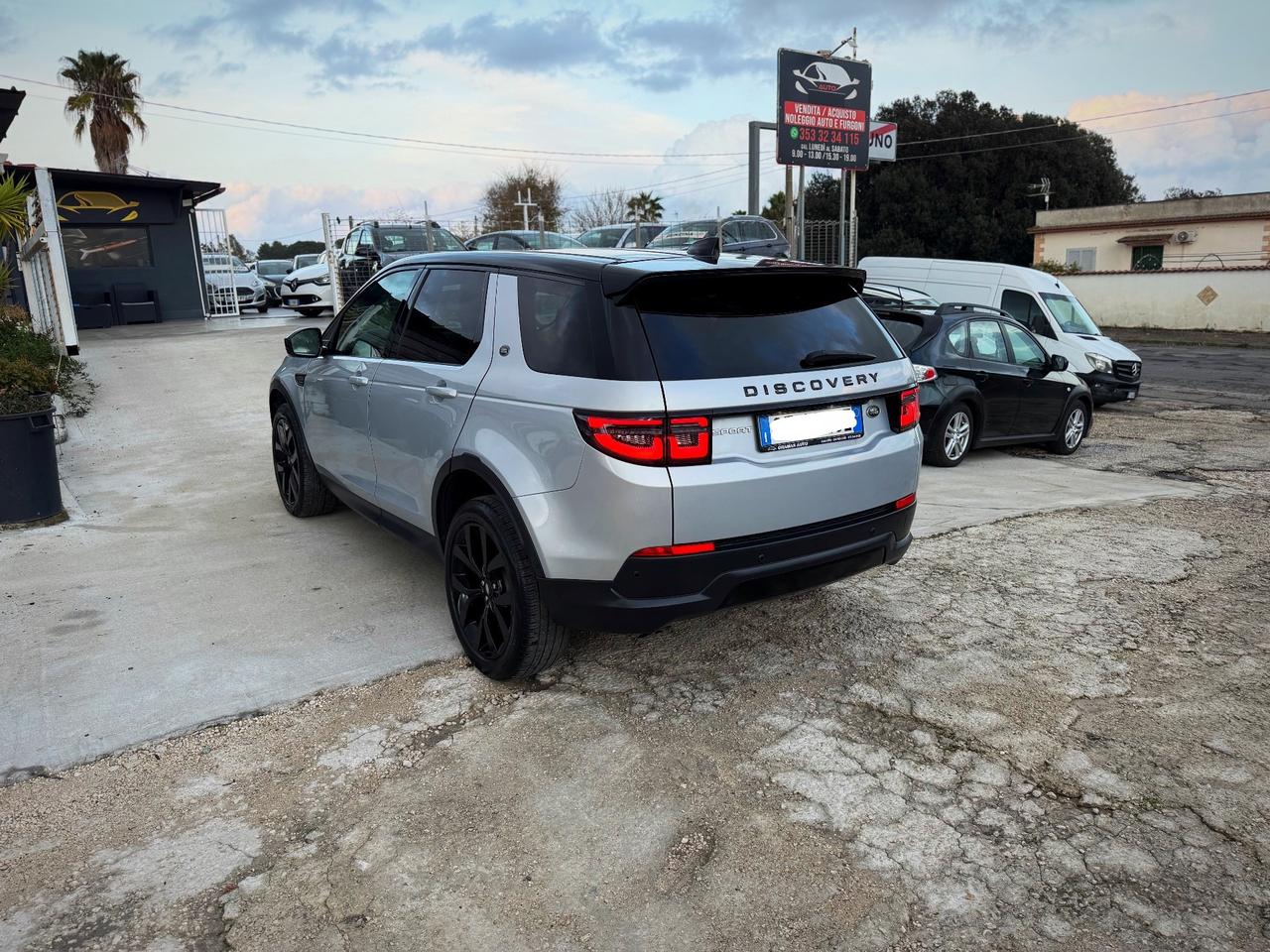 Land Rover Discovery Sport 2.0 eD4 163 CV 2WD R-Dynamic SE