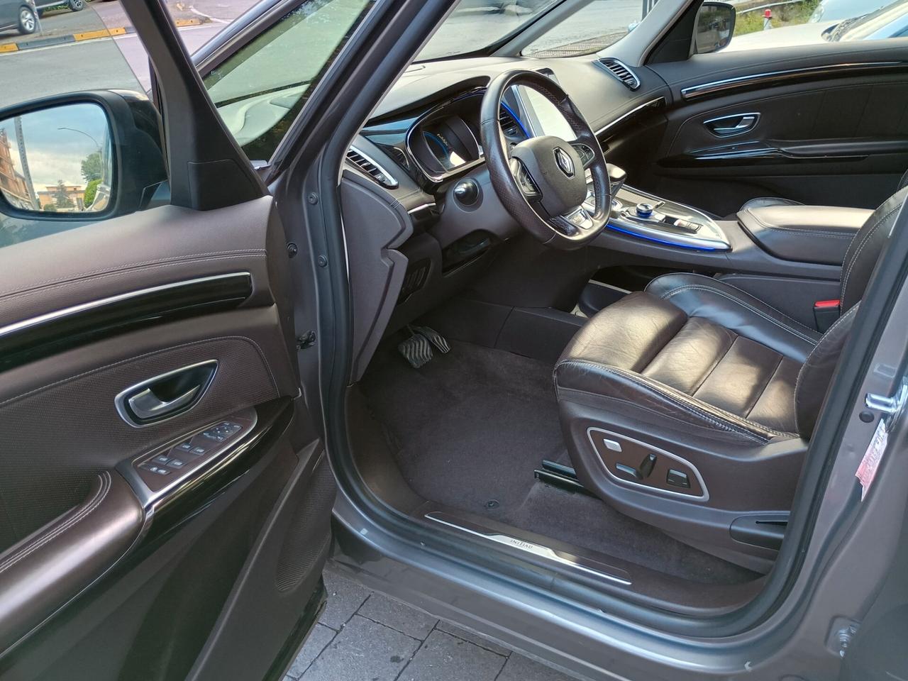 Renault Espace dCi 160CV EDC Energy Initiale Paris 4Control