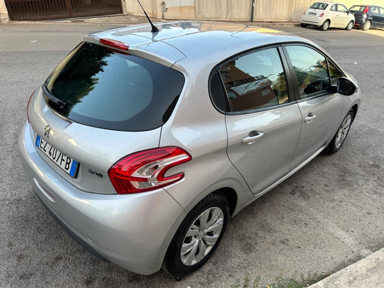 Peugeot 208 1.4 HDi ideale per neo patentati