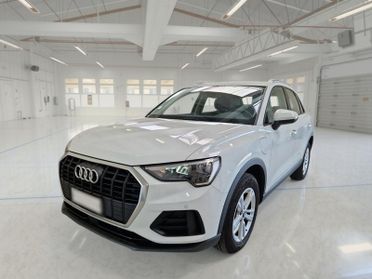 AUDI Q3 45 TFSI e S tronic Business