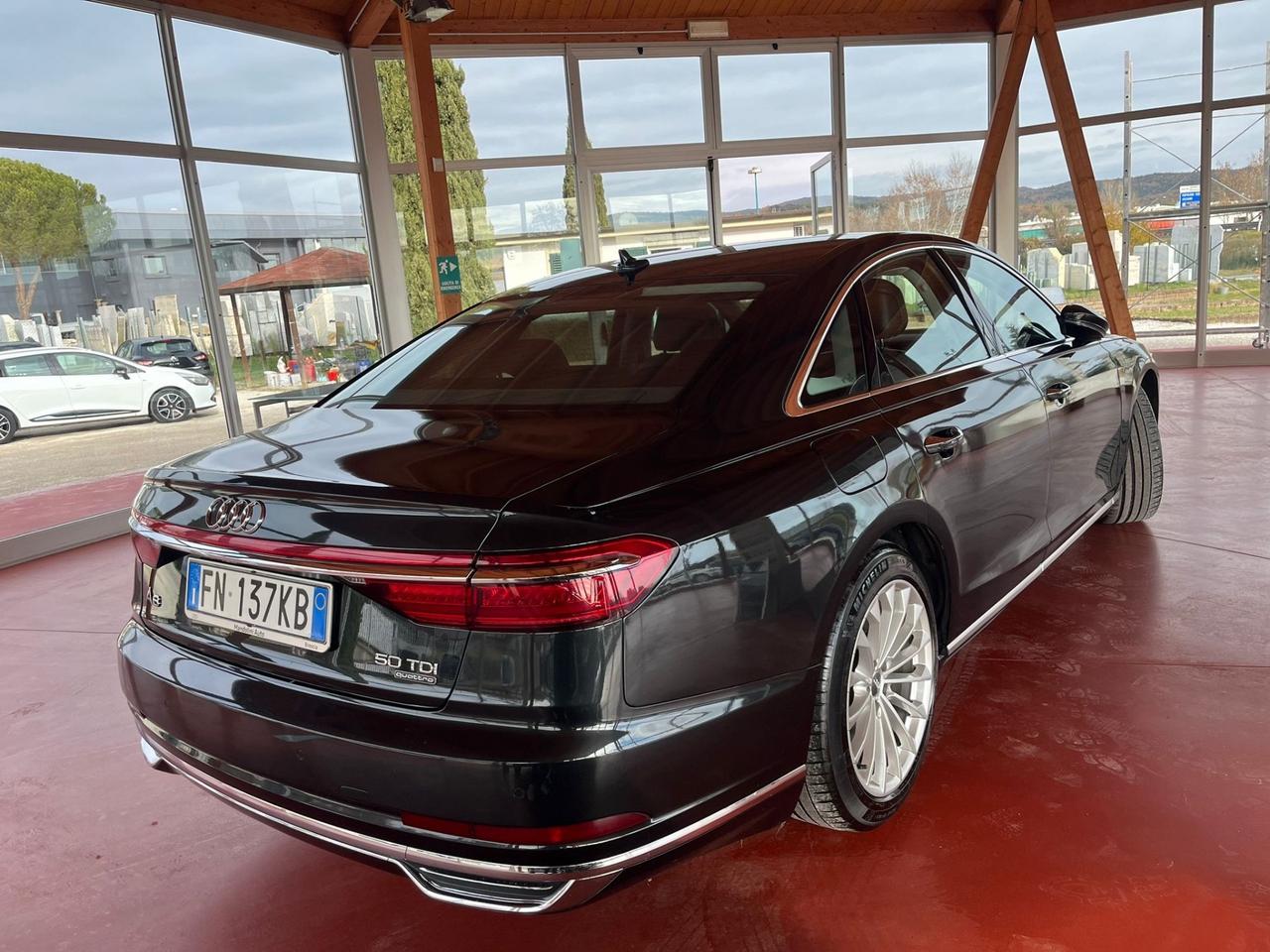 Audi A8 50 TDI 3.0 quattro tiptronic