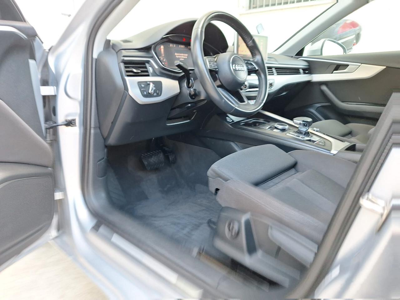 Audi A4 Avant 2.0 TDI 150 CV ultra Business Sport