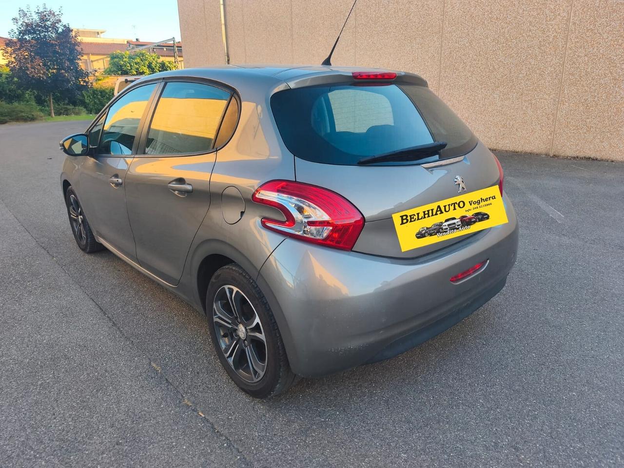 Peugeot 208 2014---1.4 Diesel Neopatentati
