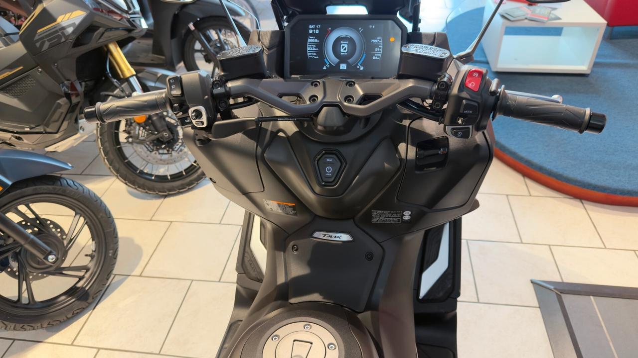 Yamaha TMAX 560 TECH