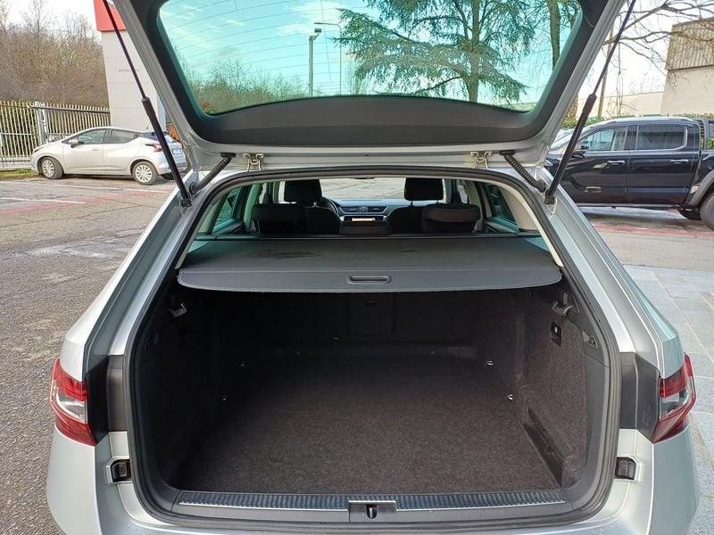 Škoda Superb 2.0 TDI SCR 110KW STYLE DSG GARANZIA - IVA ESPOSTA