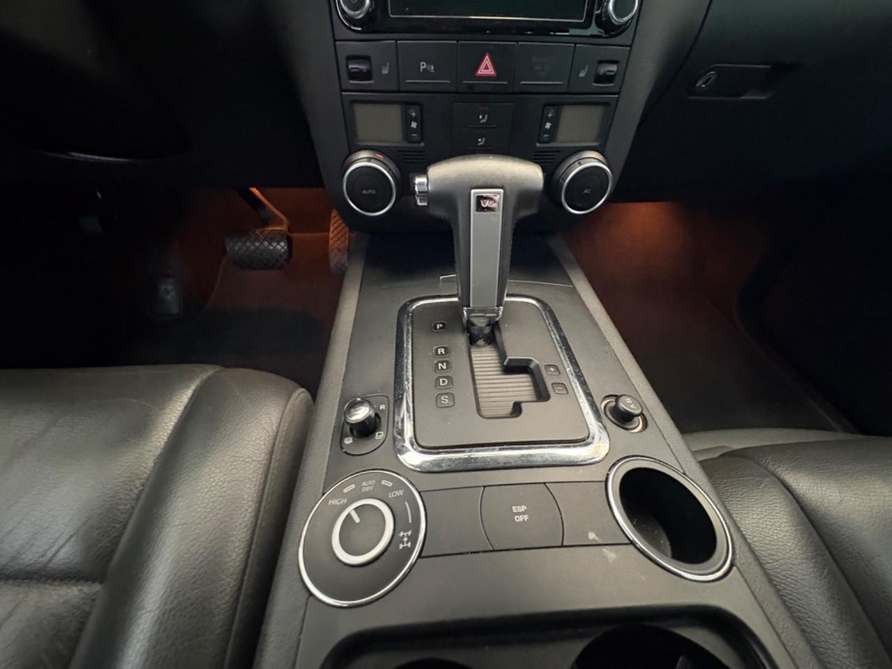Volkswagen Touareg 3.0 TDI tiptronic 2010