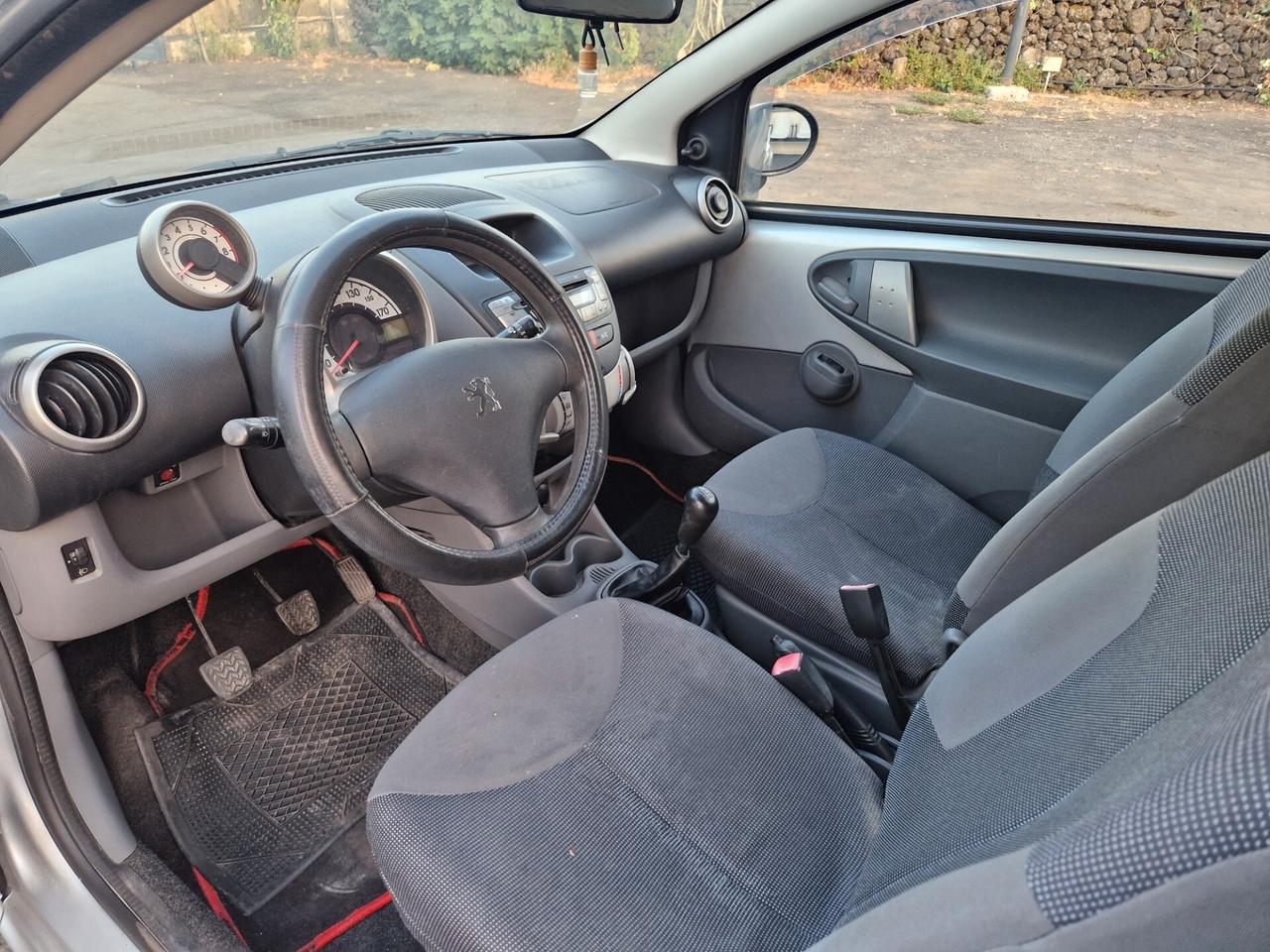 Peugeot 107 1.0 68CV 3p. Plaisir